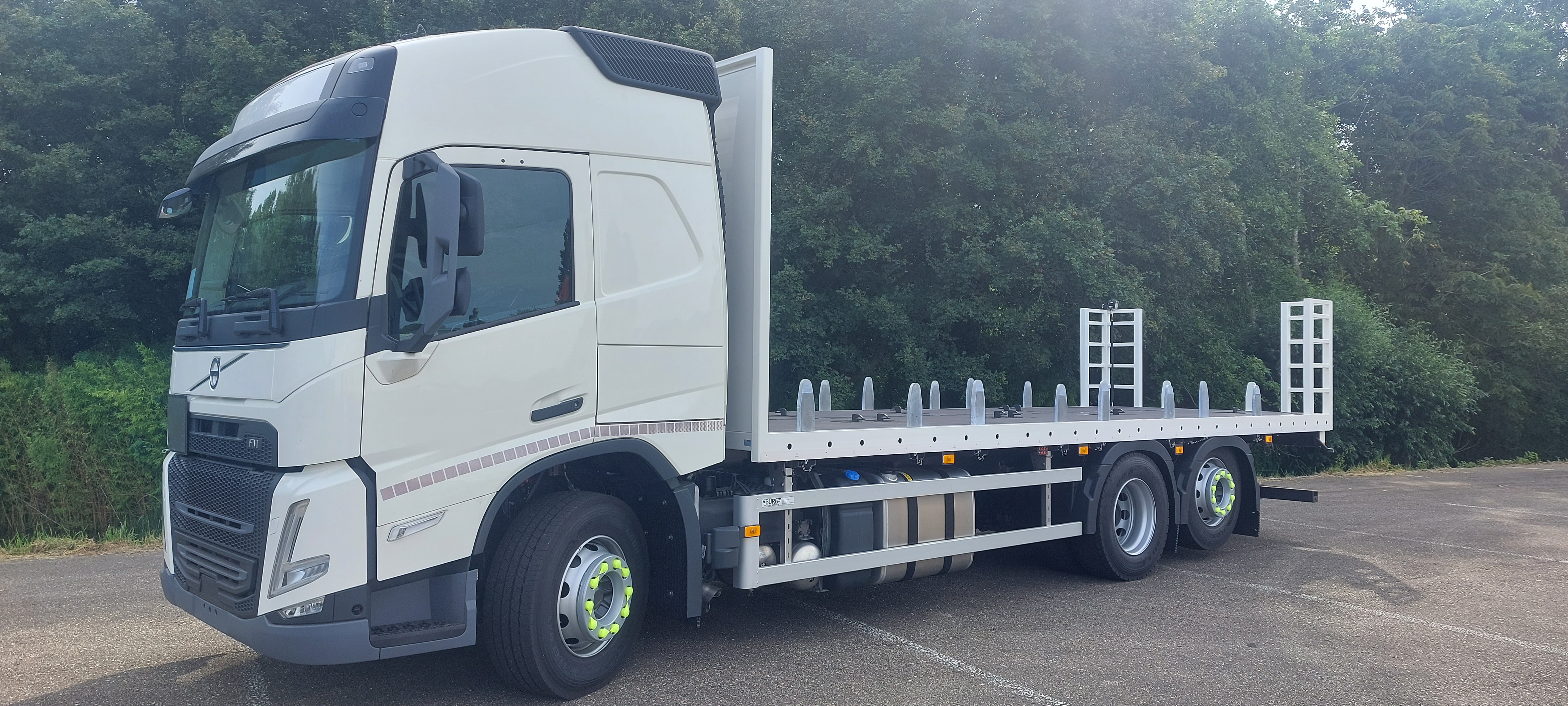 7 nieuwe Volvo motorwagens voor gaspalletvervoer